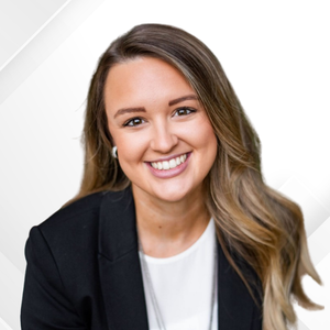 Sarah Trostle Headshot